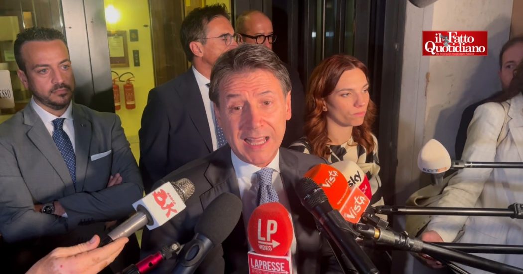 Conte dopo l’audio di Berlusconi: “Inaccettabile che Forza Italia esprima ministro degli Esteri, porremo la questione politica a Mattarella”