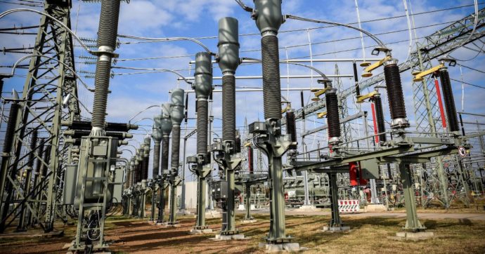 Caro bollette, modifica dei prezzi e minacce: antitrust contro le compagnie