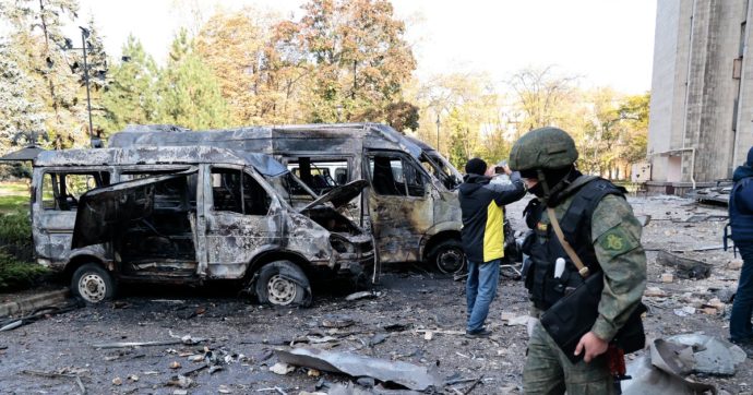 Ucraina, la diretta – Usa, leader Repubblicani alla Camera: “Se vinciamo al midterm, basta assegni in bianco a Kiev”. Cina: “Prepararsi alla guerra in ogni momento”