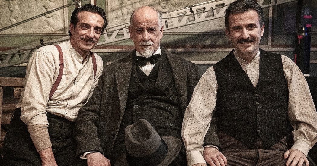 La stranezza, Roberto Andò incontra Pirandello con tragicommedia surrealista