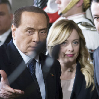 Copertina di Governo a bagno nella vodka: il Fatto di domani 21 ottobre