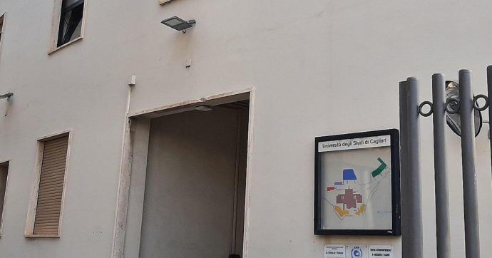 Cagliari, crollata una parte del soffitto in cartongesso negli uffici Erasmus dell’Università