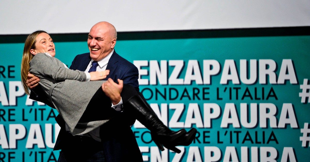 Guido Crosetto – Armi, affari e tweet: chi è consigliere fidato di Giorgia Meloni che è finito alla Difesa (con l’ombra del conflitto d’interessi)