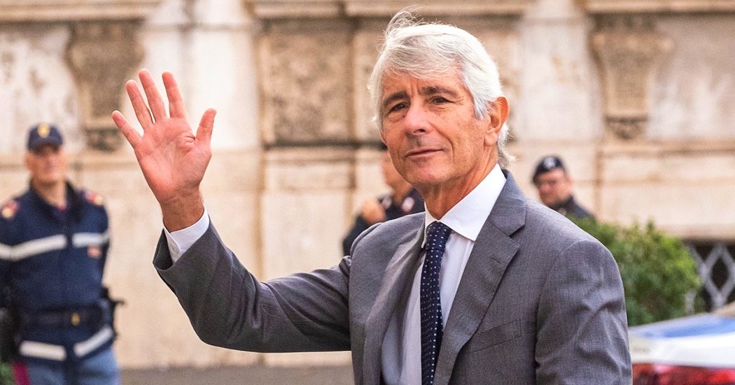 Governo Meloni, il regalo fiscale per i presidenti di Serie A è solo rimandato. E si scandalizza persino Renzi: “Siamo impazziti?”