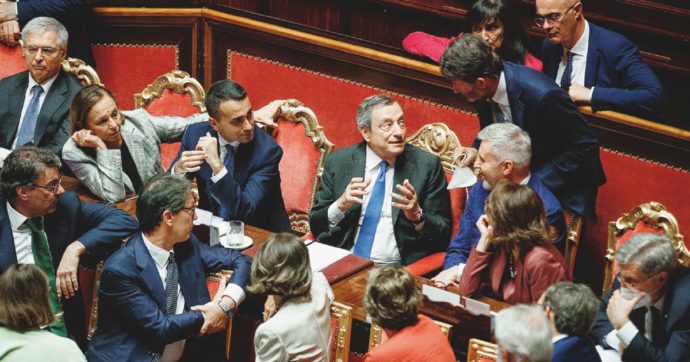 Meno sanità, più armi: in sala operatoria si usa filo spinato per cucire