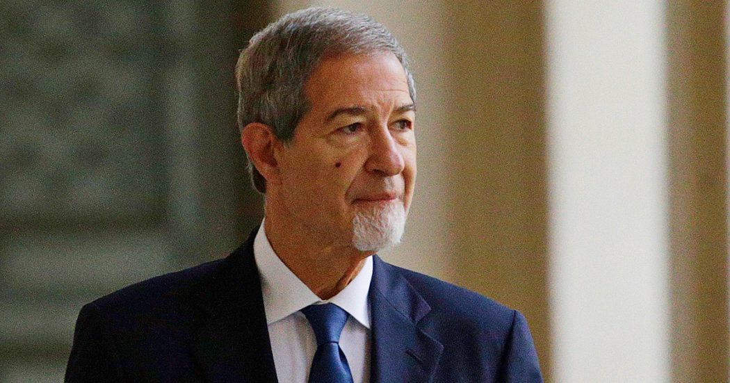 Nello Musumeci, chi è il ministro del Mare e del Sud che rinunciando alla corsa in Sicilia disse: “Non svendo la mia terra per un posto”