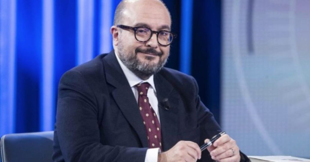 Sangiuliano, una vita a destra: la passione per i libri, la guida del Tg2, Gasparri testimone di nozze. Ecco chi è il ministro della Cultura