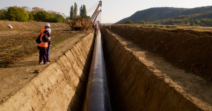 Spagna e Francia dicono addio al discusso gasdotto Midcat attraverso i Pirenei. Ma c’è un’alternativa
