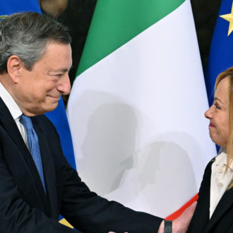 Copertina di Meloni annacquata: il Fatto di domani 25 ottobre