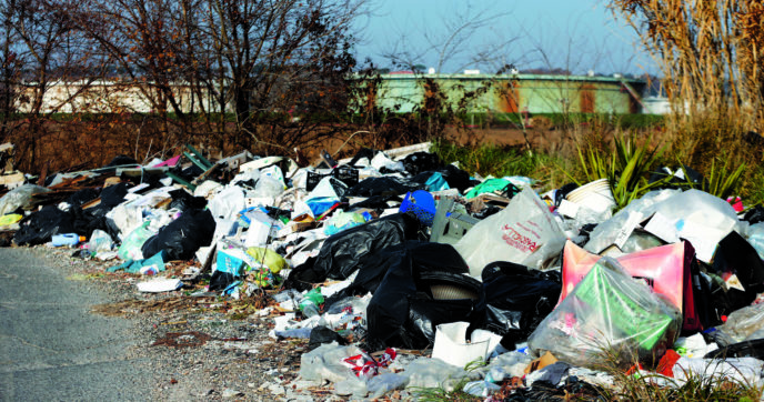 Rifiuti, cosa si intende per “litter” e i danni che provoca