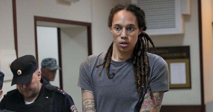 Brittney Griner, confermata in appello a Mosca la condanna a 9 anni per la star del basket americano