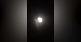Copertina di Eclissi parziale di sole, l’osservazione in Italia da una camera oscura a Mestre – Video