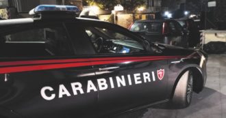 Copertina di Rilasciava certificati medici falsi per la patente di guida: arrestato a Bari un colonnello dell’Aeronautica militare