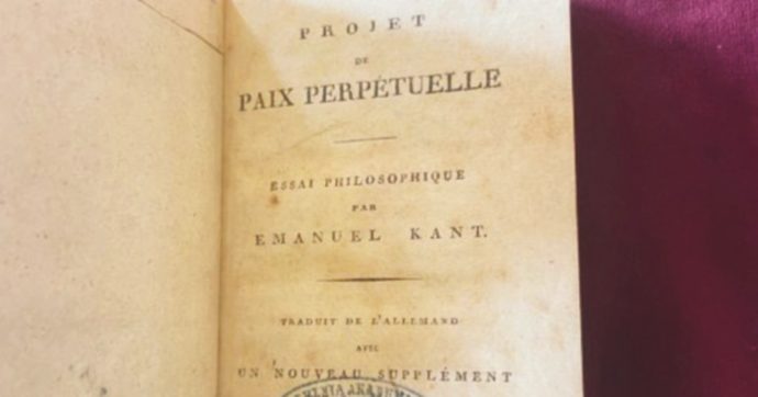 La Polonia accusa la Francia di scippo del libro-regalo