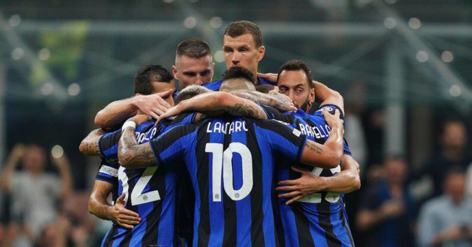 L’Inter batte il Viktoria Plzen 4 a 0 e compie l’impresa: elimina il Barcellona e accede agli ottavi di Champions