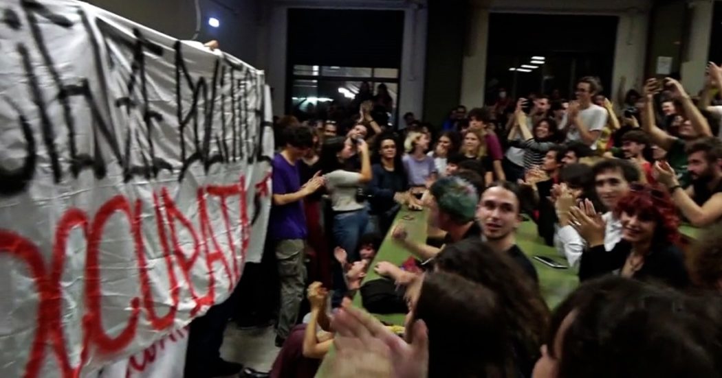 La Sapienza, dopo le cariche di martedì gli studenti occupano la facoltà di Scienze politiche e chiedono le dimissioni della rettrice