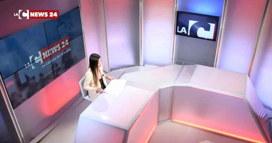 Minacce e insulti alla giornalista per un mancato invito alla festa: succede in Calabria, nell’omertà