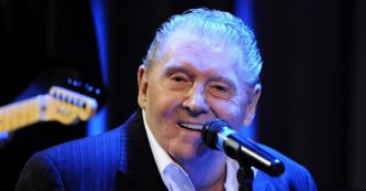 Copertina di Addio a Jerry Lee Lewis, morto a 87 anni il cantante leggenda del rock and roll. Ha vinto quattro Grammy