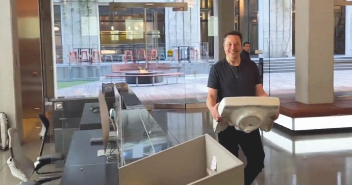 La saga di Twitter, il minisocial che resiste tra i big in bambola