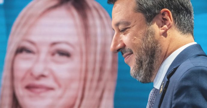 Reddito, Ponte, pace: Salvini gioca a fare il premier, FdI lo gela