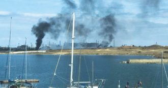 Copertina di Kiev colpisce 4 navi e Putin ferma il grano