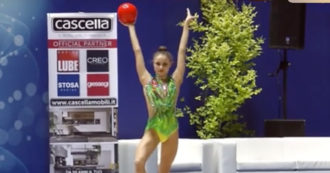 Copertina di Nina Corradini: “Mangiavo sempre meno ma ogni mattina salivo sulla bilancia e non andavo bene”. L’ex ginnasta delle Farfalle rivela le umiliazioni subite in Nazionale