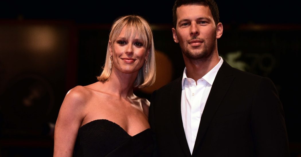 Federica Pellegrini rivela: “Incredibile, adesso ho un seno. Con l’addio al nuoto è diventato più rotondo e mi ha spiazzata”