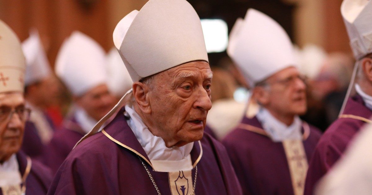 Manifestazione per la pace – Bettazzi, il decano dei pacifisti cattolici: “La non violenza non è una resa. Se la guerra è una follia, lo è sempre”