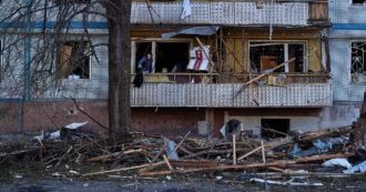 Copertina di Ucraina, da Zaporizhzhia a Nikopol: dove si vive come su un ascensore. Così i missili russi stanno portando la popolazione allo stremo