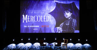 Copertina di Tim Burton presenta Mercoledi, l’ultima fatica del regista in un’esclusiva serie Netflix