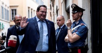 Copertina di Meloni si scorda Borsellino e riporta Durigon al governo