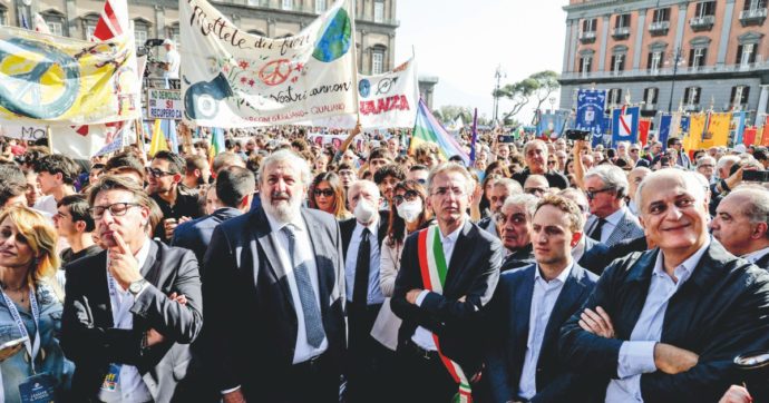 Boccia, Emiliano, De Luca&C.: il Sud cerca un leader  Pd