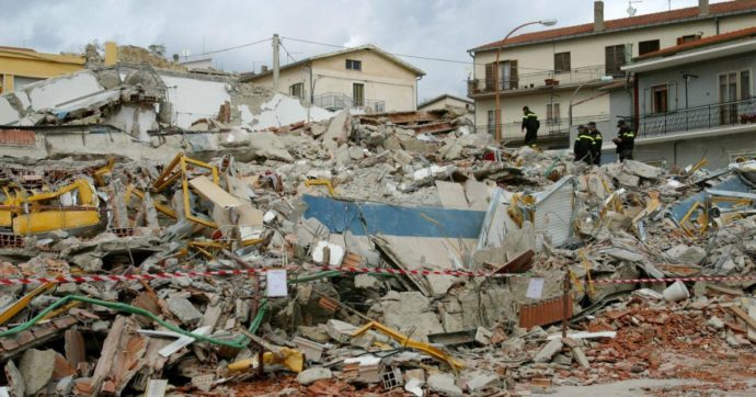 “Urgente intervenire sull’edilizia scolastica”: l’appello di Cittadinanzattiva al ministro Valditara a 20 anni dal crollo di San Giuliano