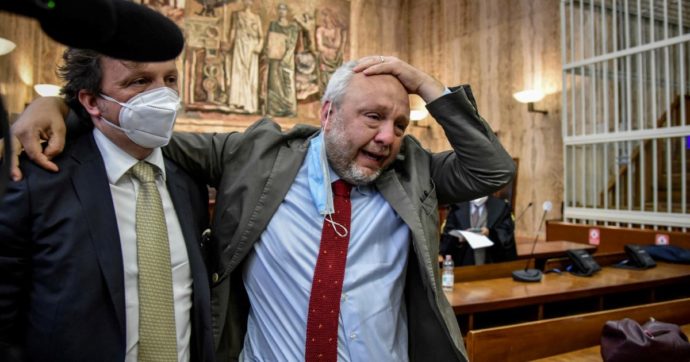 “Da Uggetti collusioni e metodi fraudolenti sulle piscine a Lodi”