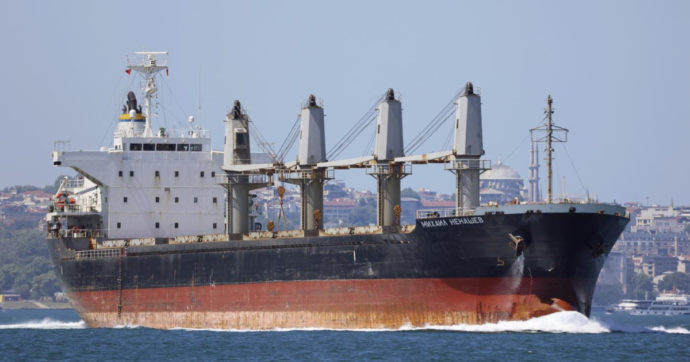 Grano, la Russia rientra nell’accordo per garantire la sicurezza delle esportazioni nel mar Nero