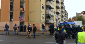Copertina di Milano, sgomberata palazzina occupata in via Bolla: l’intervento delle forze dell’ordine – Video