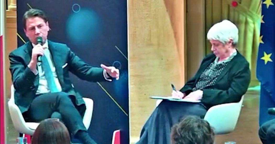 Conte a Crosetto: “Corteo per la pace? La sua è una squallida posizione. Necessari negoziato e conferenza internazionale”