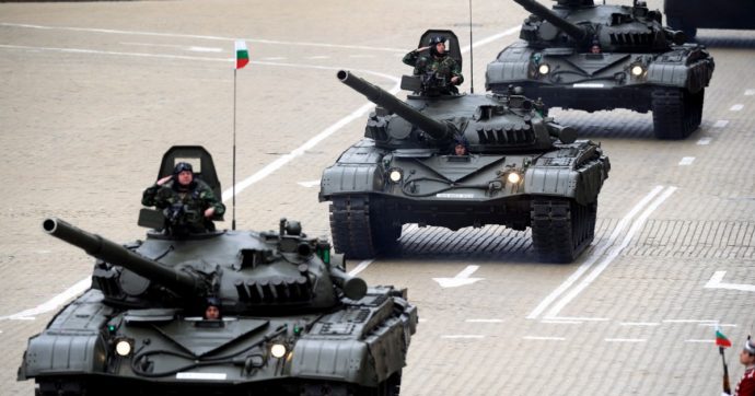 Kiev attende 90 tank “ricondizionati”. L’Iran ammette: diamo i droni a Putin