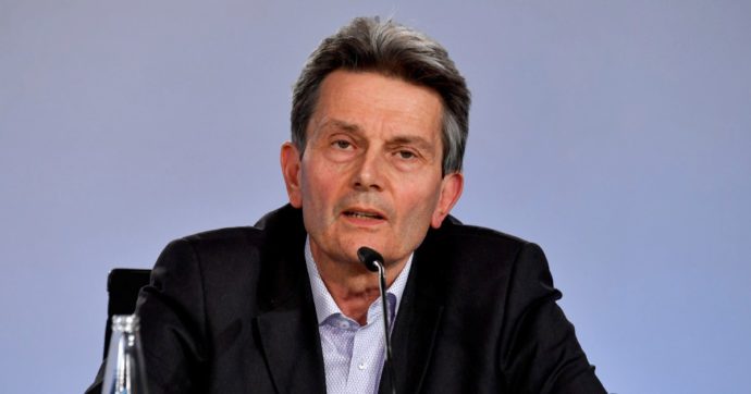 Mützenich (Spd): “Voglio la pace, ma non sono un terrorista”