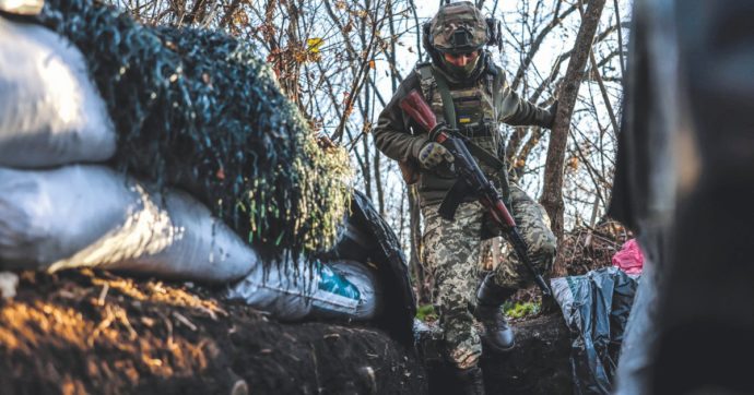 Kiev: “Prolungare legge marziale e mobilitazione”