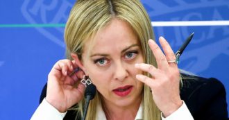 Copertina di “Ritardi di spesa”. Meloni teme guai su Pnrr e rincari