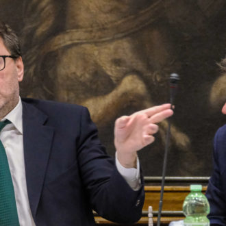 Copertina di La flat tax a danno dei poveri. I dem Usa non ridono, quelli italiani barcollano. Il Fatto di domani 10 novembre