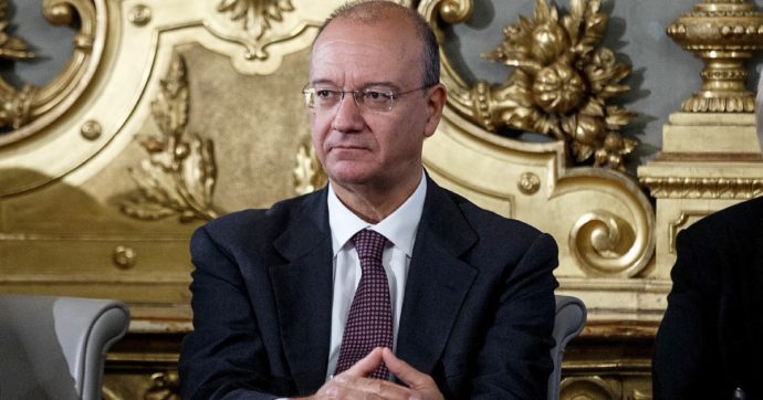 Valditara entra nel Merito: “Comunismo uguale morte”