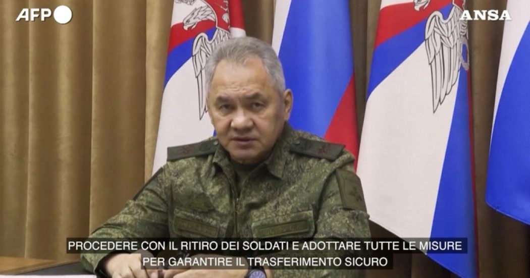 Mosca ordina alle truppe russe di ritirarsi da Kherson: l’annuncio del ministro della Difesa Shoigu