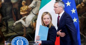 Copertina di Meloni è l’alleata più fedele della Nato (che batte cassa)