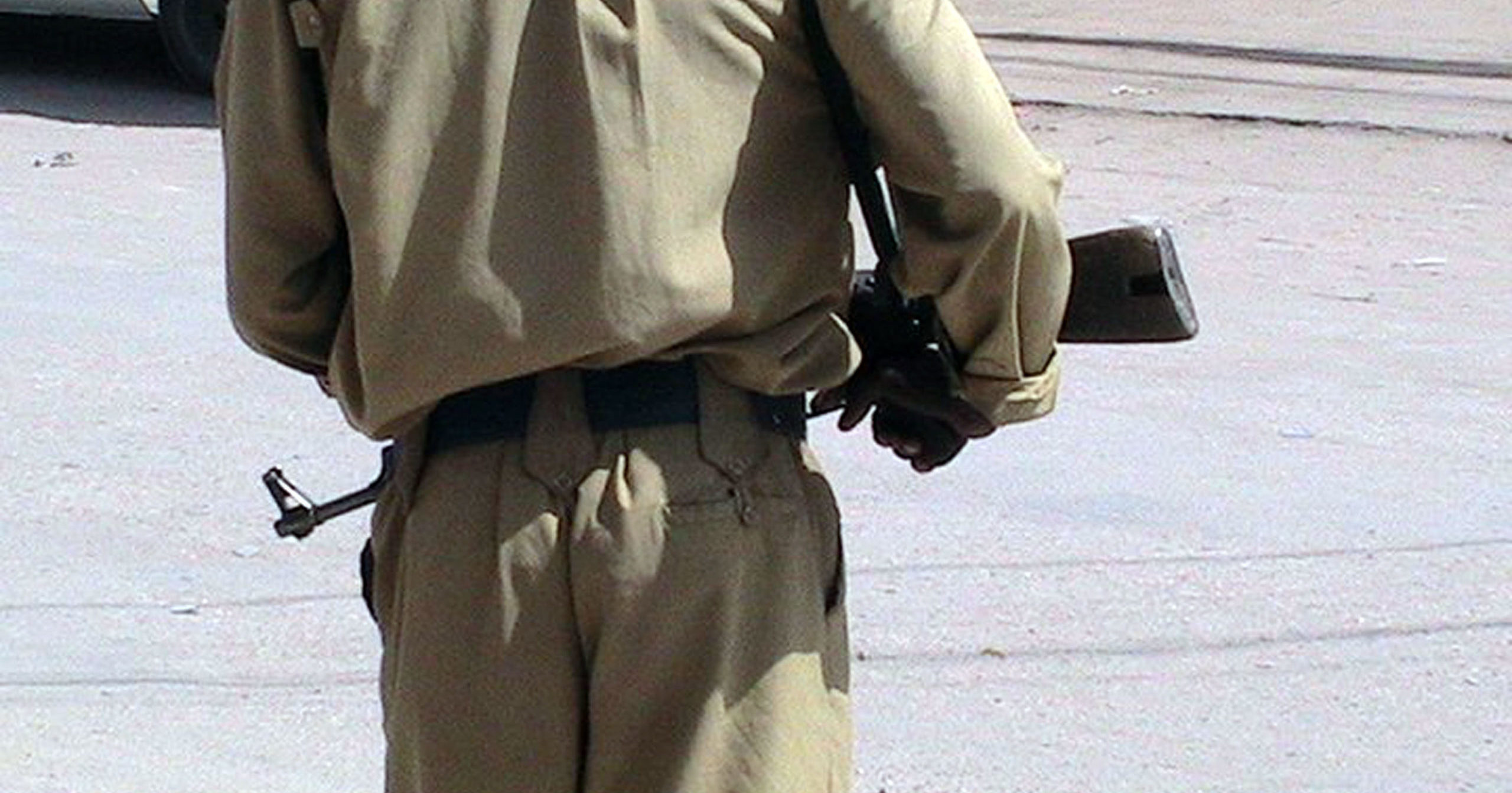 Lezioni di guerra: nelle scuole russe torna l'educazione ai kalashnikov