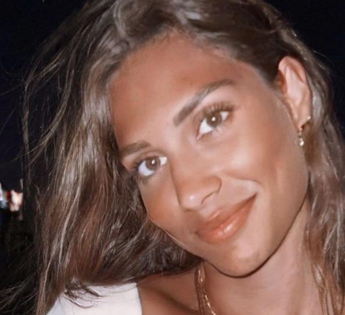 Beatrice Valli è incinta per la quarta volta: “No, non sono gonfia per colpa del lattosio”