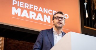 Copertina di Regionali Lombardia, l’assessore comunale Maran si candida per il Pd: “Sfido Moratti e Fontana”. I dem: “No alle corse solitarie”