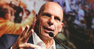 Copertina di Varoufakis: “Meloni fascista? Più che altro cooptata dalla Troika”