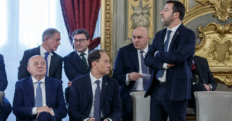 Copertina di Governo, sui dossier economici (Tim, Ita, Lukoil, Ilva) tante parole ma per ora pochi fatti